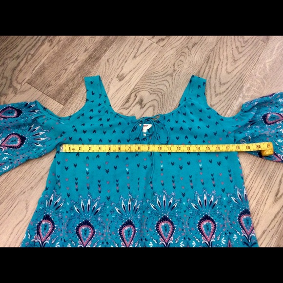 ❤️ ARIZONA BLUE SHEAR COLD SHOULDER BLOUSE Size S - Picture 6 of 9